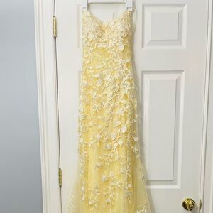 Light Yellow Floral Lace Prom Dress